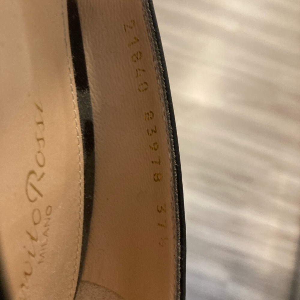 Gianvito Rossi Heels Size 7 - Picture 6 of 6